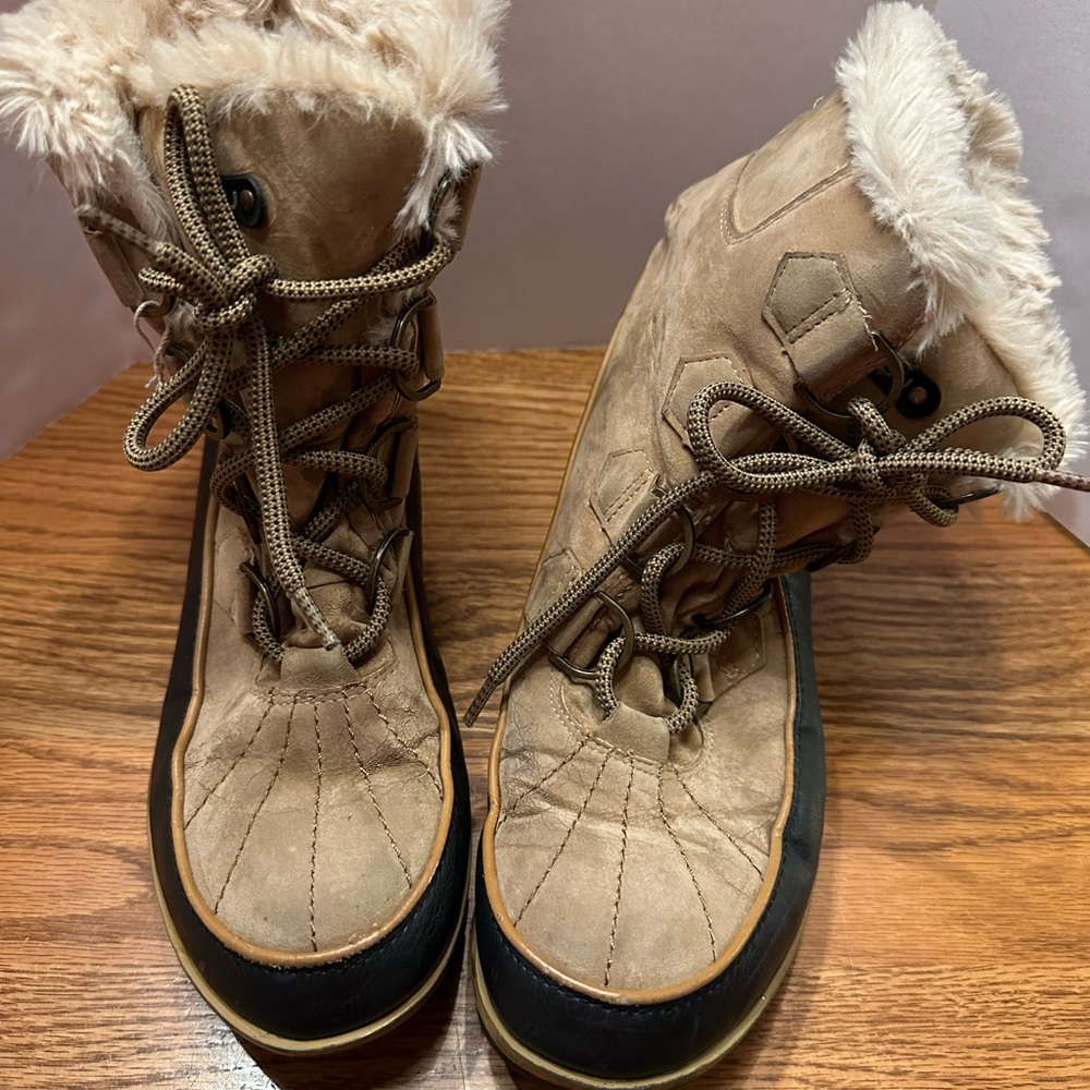 JBU by Jambu Bristol Womens 7.5 M Faux Fur Tan Ankle Boots Memory Foam